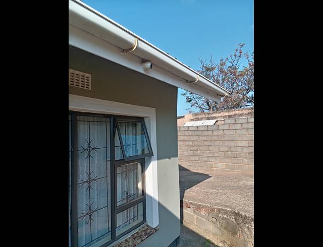 3 BEDROOM HOUSE FOR SALE IN UMLAZI K